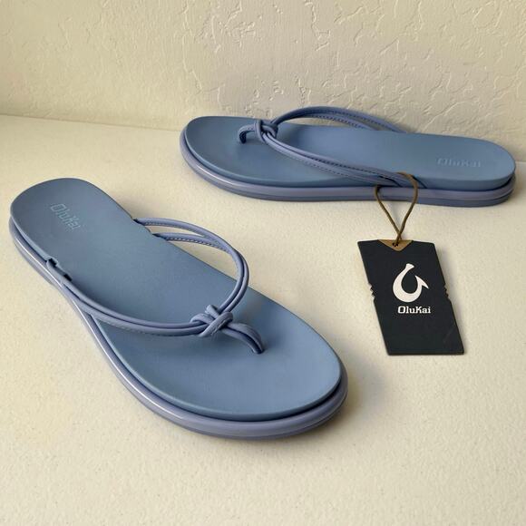 Olukai Aka Flip Flop Sandals Comfort Summer Beach Coastal Cloud Blue Size 10 NWT - Picture 1 of 10